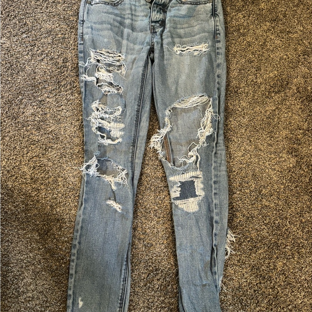 American Eagle Outfitters Light Blue Distressed Skinny Jeans